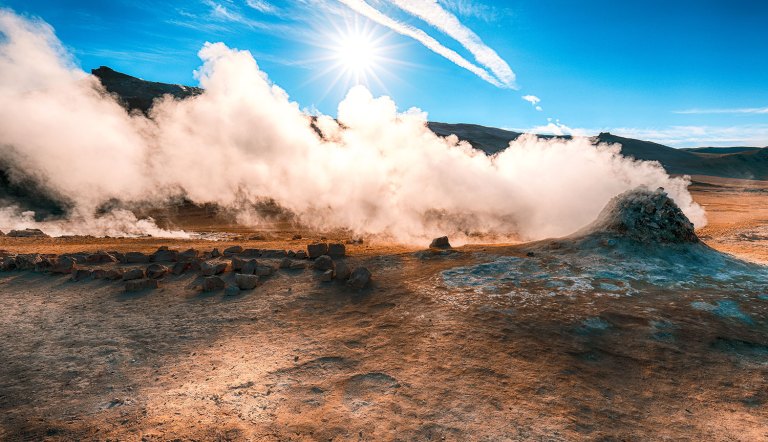 Steaming-cone-in-Hverir-geothermal-area
