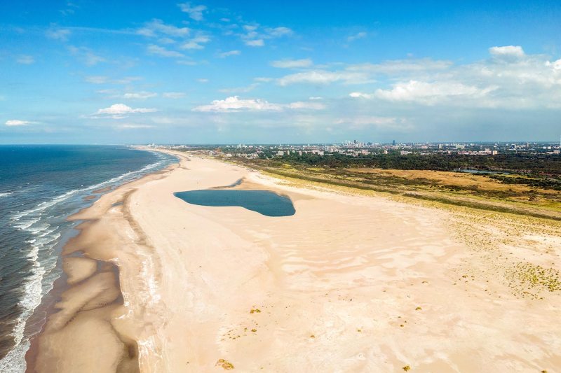 Aerial photo of the Zand Motor peninsula of the Kijkduin Beach o Aerial photo of the Zand Motor peninsula of the Kijkduin Beach o